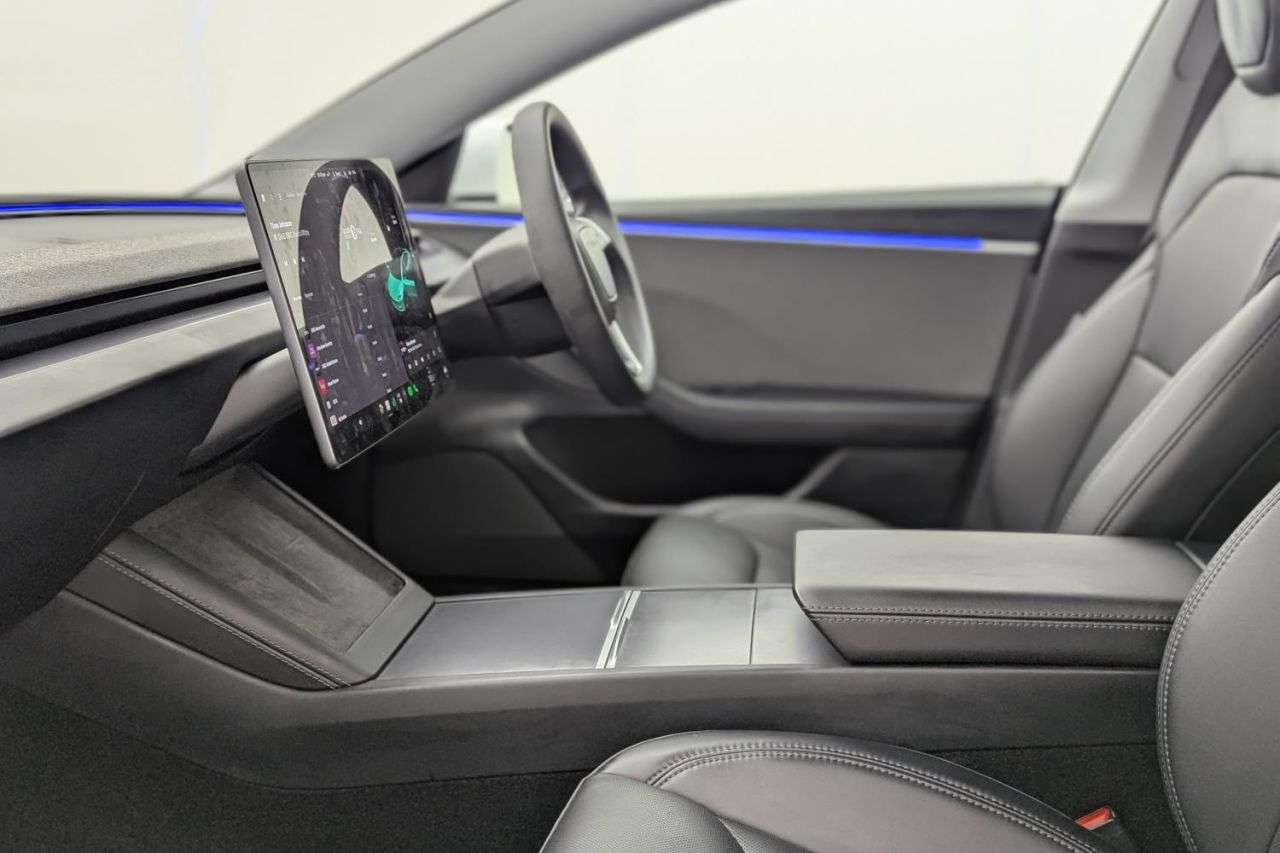 2024 TESLA MODEL 3 2024 TESLA MODEL 3