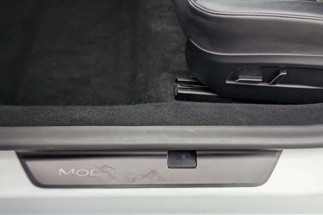 2024 TESLA MODEL 3 2024 TESLA MODEL 3