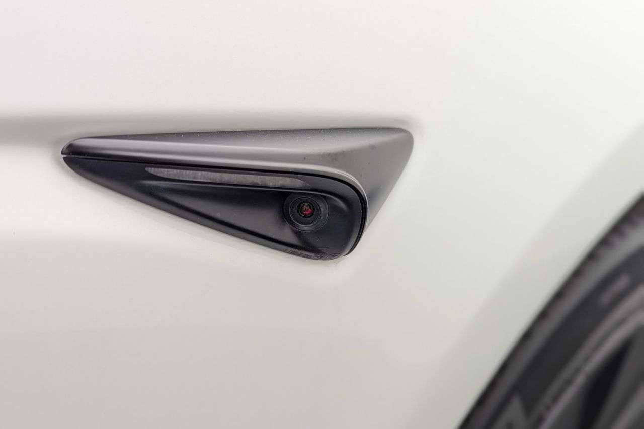 2024 TESLA MODEL 3 2024 TESLA MODEL 3