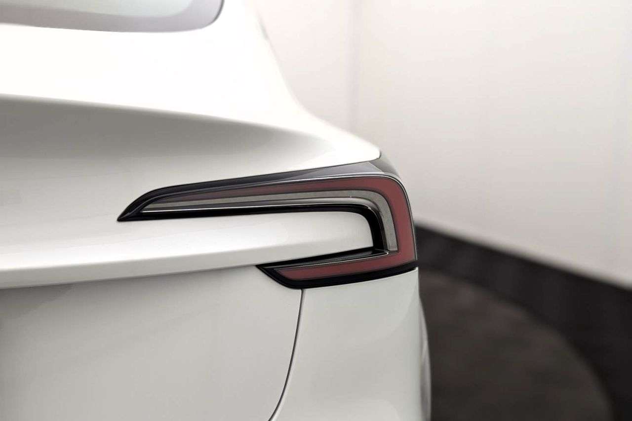 2024 TESLA MODEL 3 2024 TESLA MODEL 3