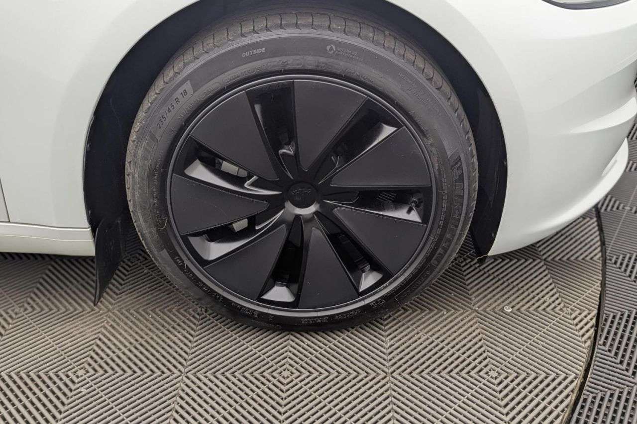 2024 TESLA MODEL 3 2024 TESLA MODEL 3
