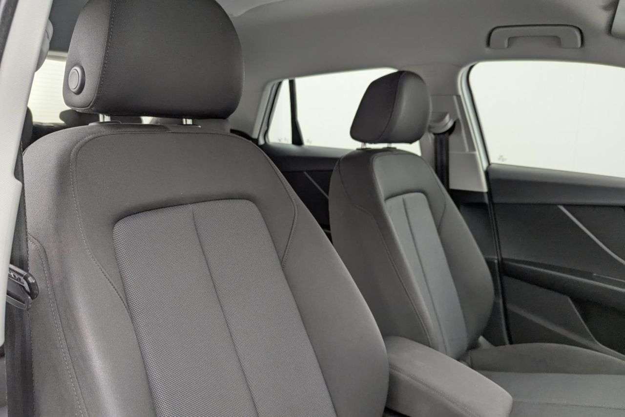 2021 AUDI Q2 2021 AUDI Q2
