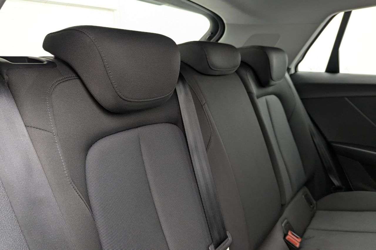 2021 AUDI Q2 2021 AUDI Q2
