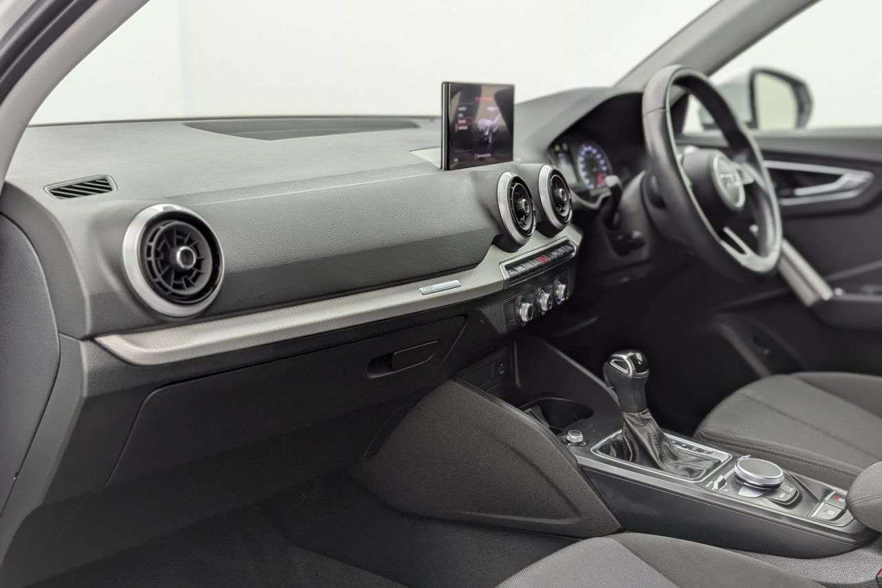 2021 AUDI Q2 2021 AUDI Q2