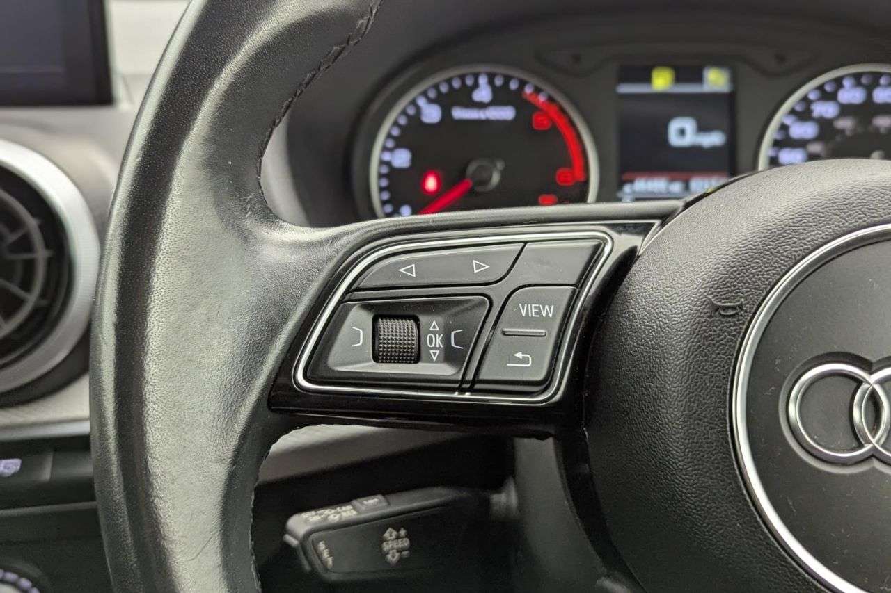 2021 AUDI Q2 2021 AUDI Q2