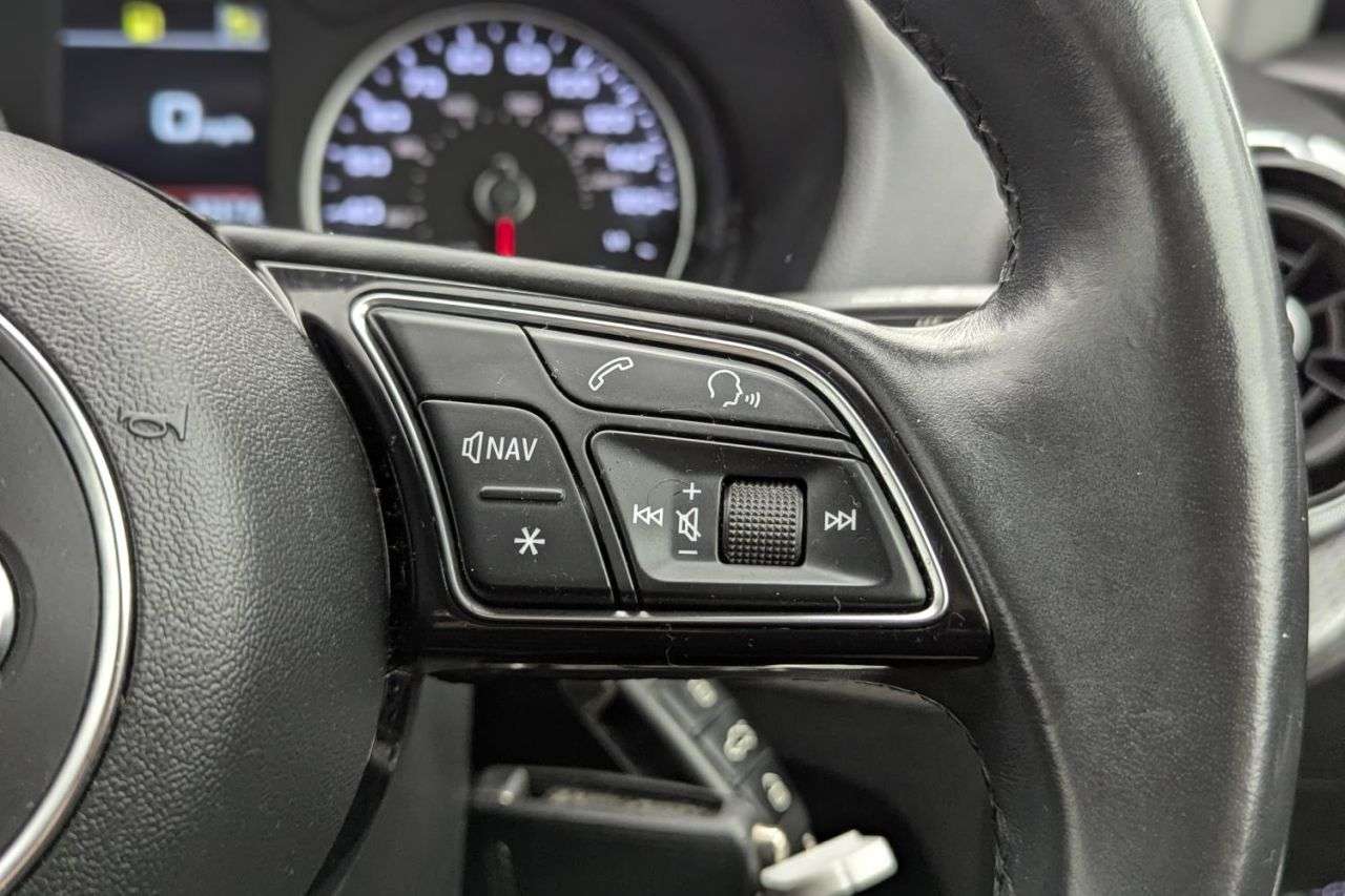 2021 AUDI Q2 2021 AUDI Q2