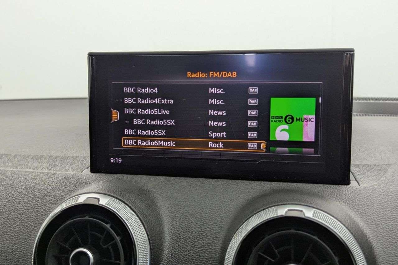 2021 AUDI Q2 2021 AUDI Q2