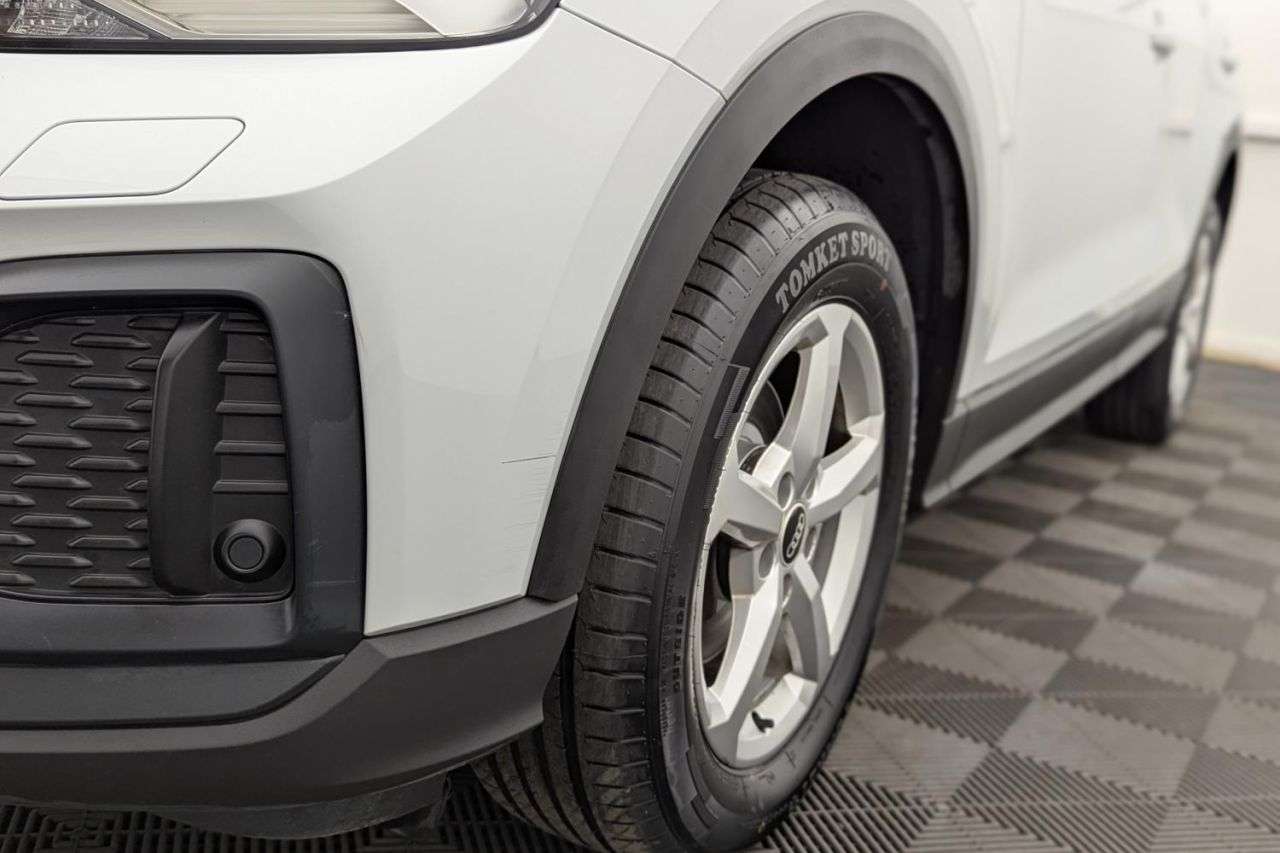 2021 AUDI Q2 2021 AUDI Q2