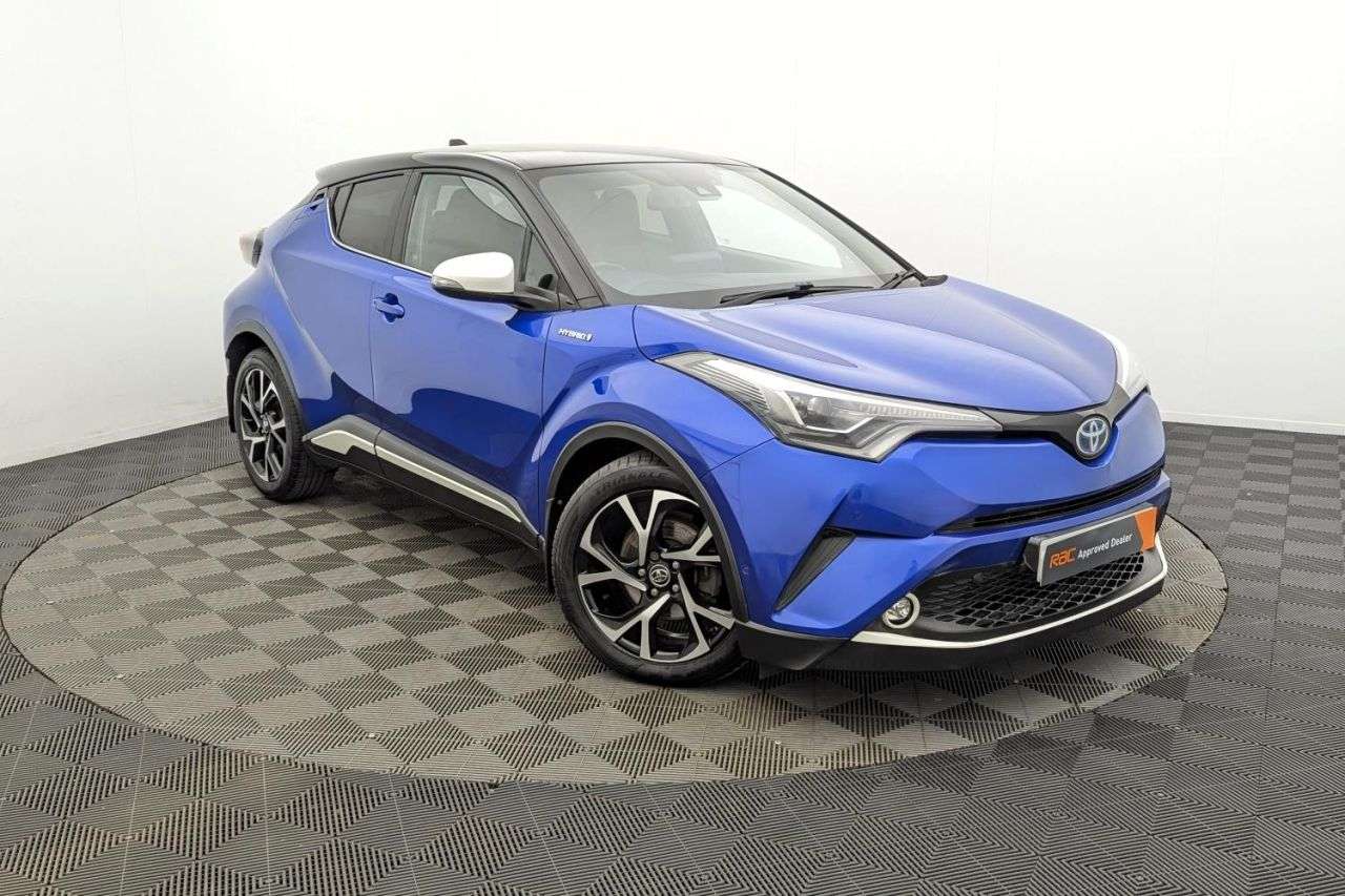 A 2017 TOYOTA C-HR 1.8 VVT-h Dynamic SUV 5dr Petrol Hybrid CVT Euro 6 (s/s) (122 ps) Award Win A 2017 TOYOTA C-HR 1.8 VVT-h Dynamic SUV 5dr Petrol Hybrid CVT Euro 6 (s/s) (122 ps) Award Win