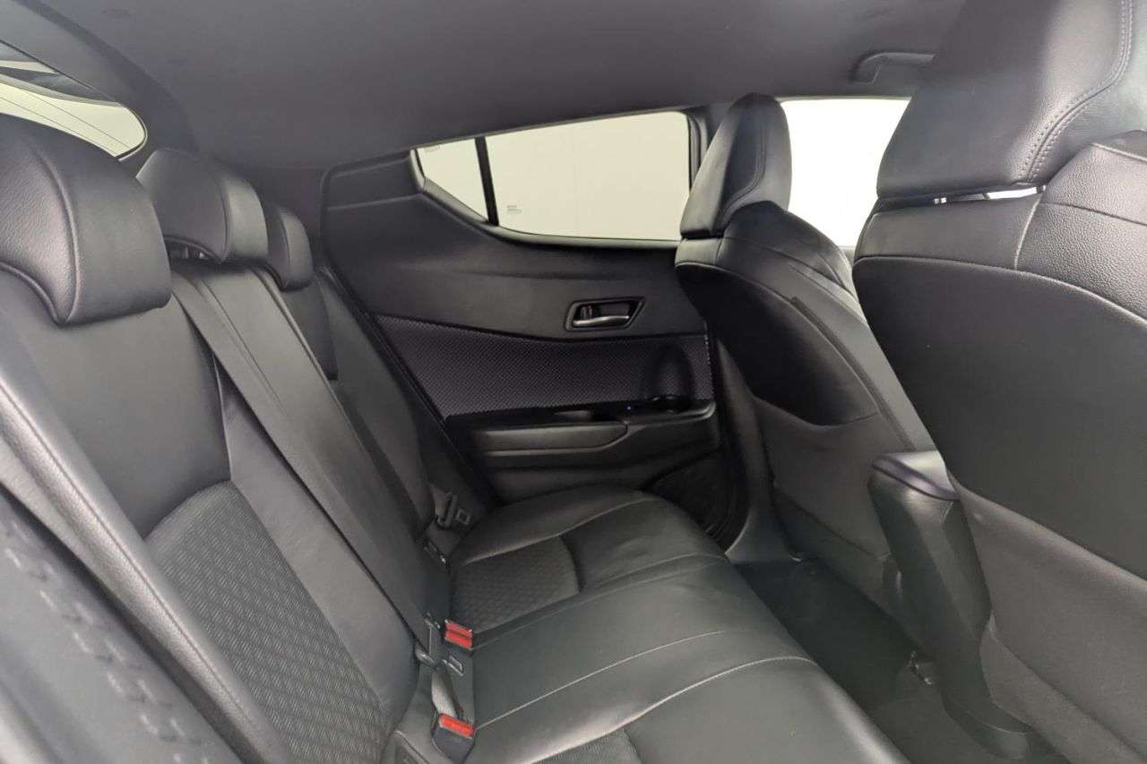 2017 TOYOTA C-HR 2017 TOYOTA C-HR