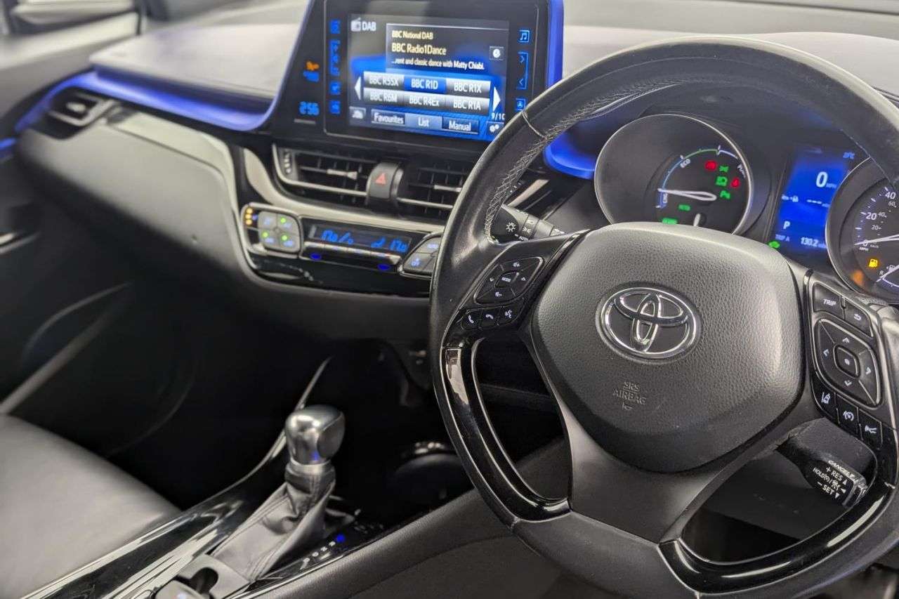 2017 TOYOTA C-HR 2017 TOYOTA C-HR