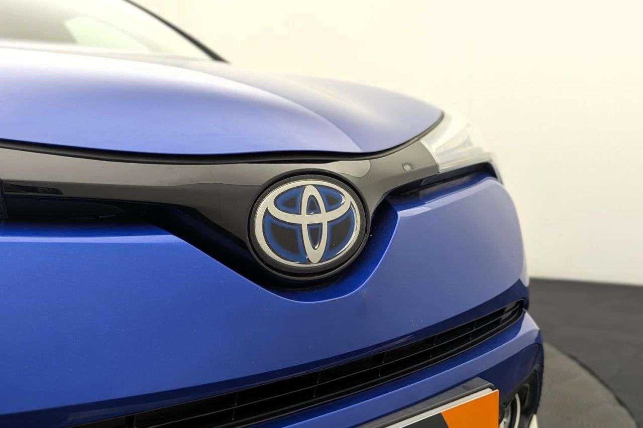 2017 TOYOTA C-HR 2017 TOYOTA C-HR