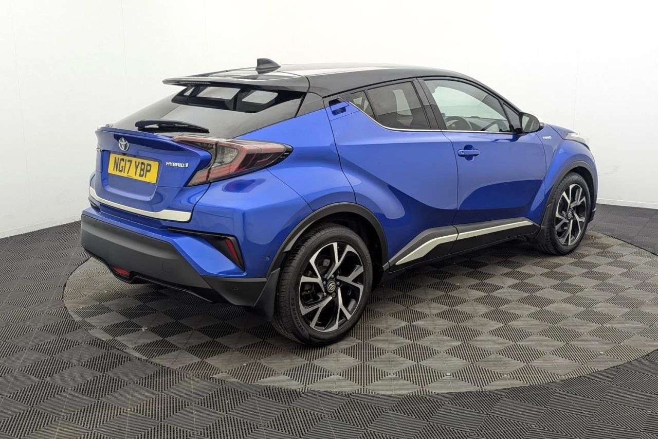 2017 TOYOTA C-HR 2017 TOYOTA C-HR