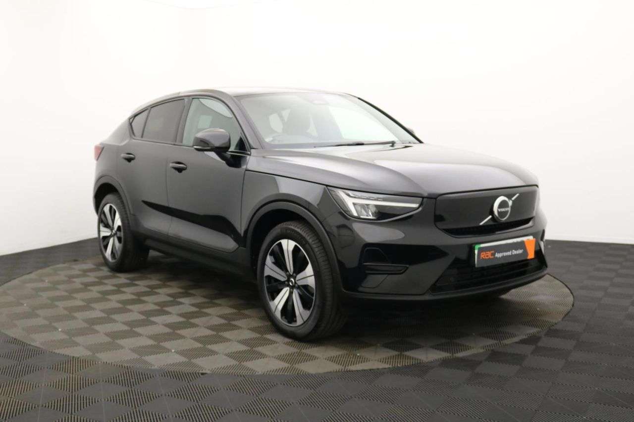 2023 VOLVO C40 2023 VOLVO C40