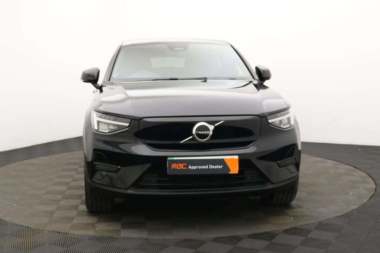 2023 VOLVO C40 2023 VOLVO C40