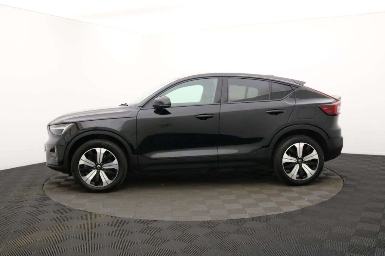 2023 VOLVO C40 2023 VOLVO C40