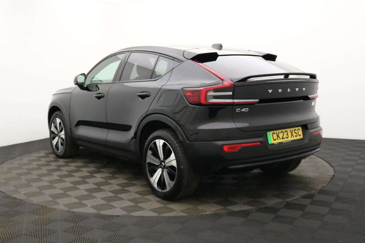 2023 VOLVO C40 2023 VOLVO C40