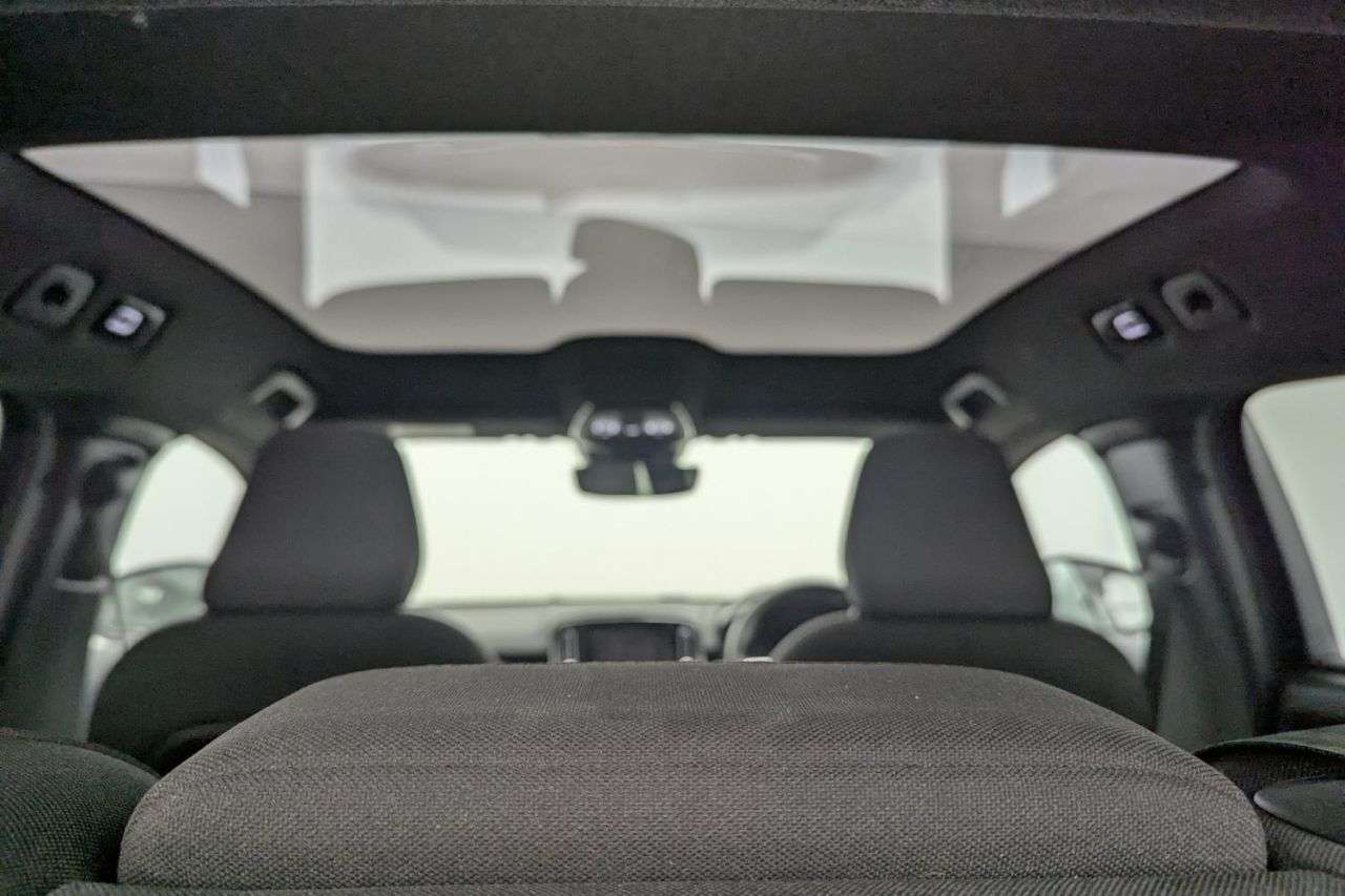 2023 VOLVO C40 2023 VOLVO C40