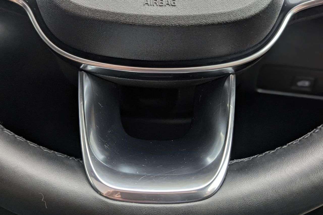 2023 VOLVO C40 2023 VOLVO C40