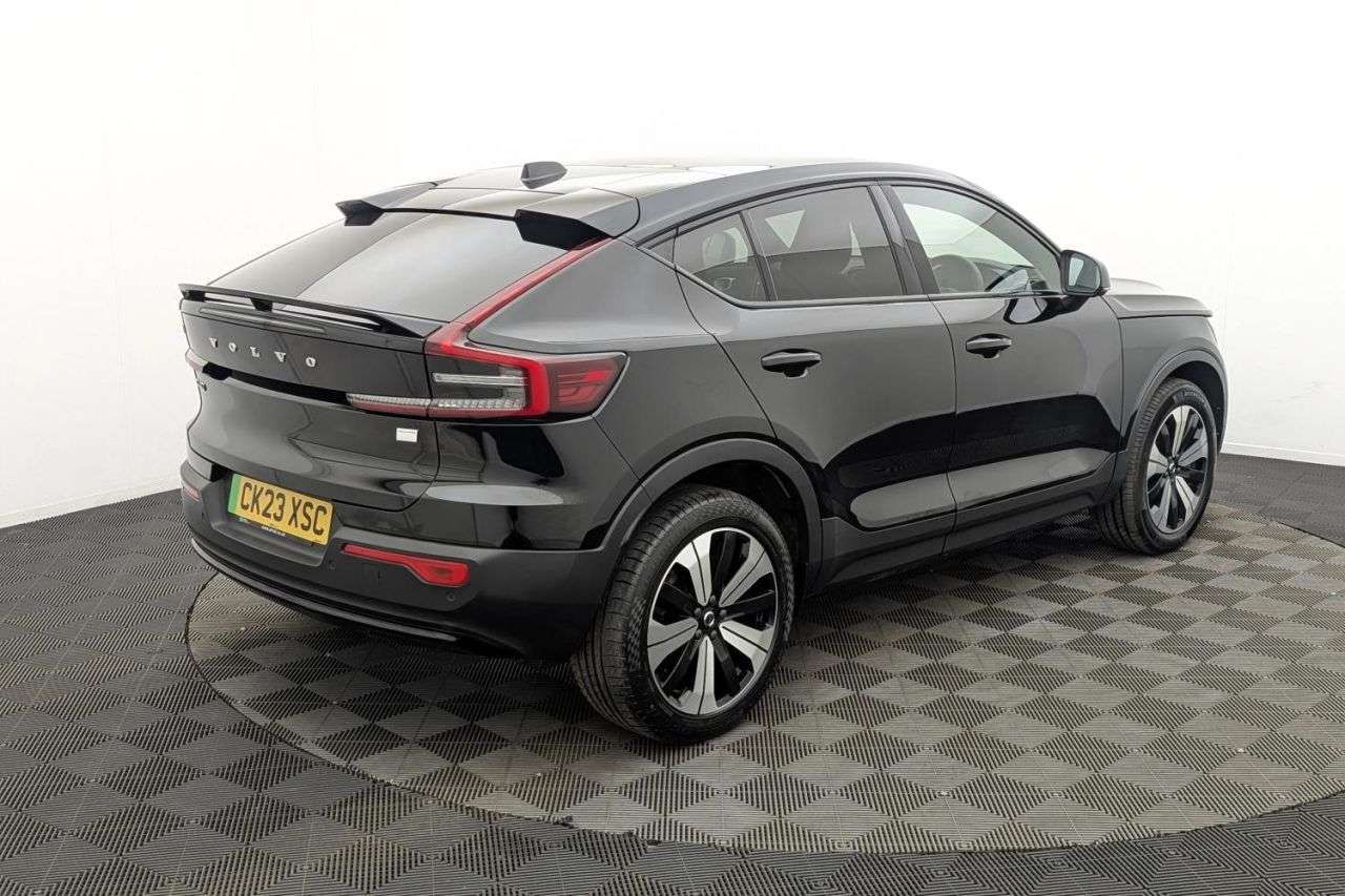 2023 VOLVO C40 2023 VOLVO C40