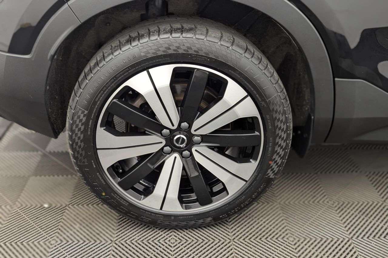2023 VOLVO C40 2023 VOLVO C40