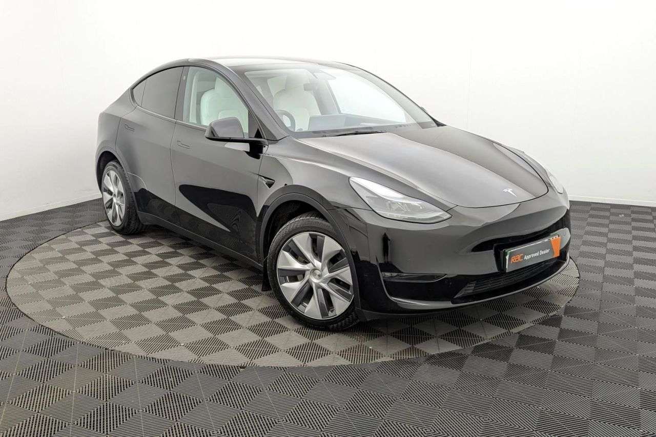 A 2022 TESLA MODEL Y (Dual Motor) Long Range SUV 5dr Electric Auto 4WDE (384 bhp) Award Winning A 2022 TESLA MODEL Y (Dual Motor) Long Range SUV 5dr Electric Auto 4WDE (384 bhp) Award Winning