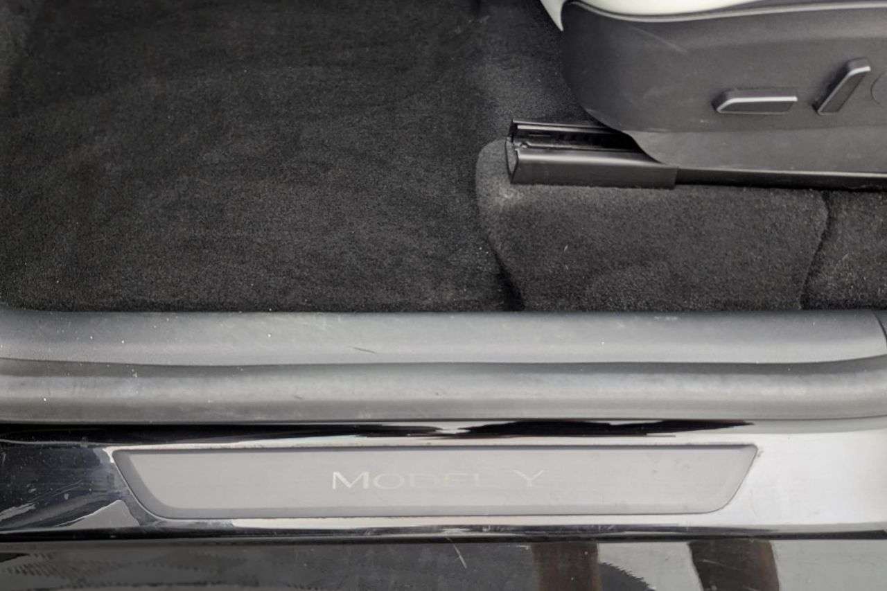 2022 TESLA MODEL Y 2022 TESLA MODEL Y