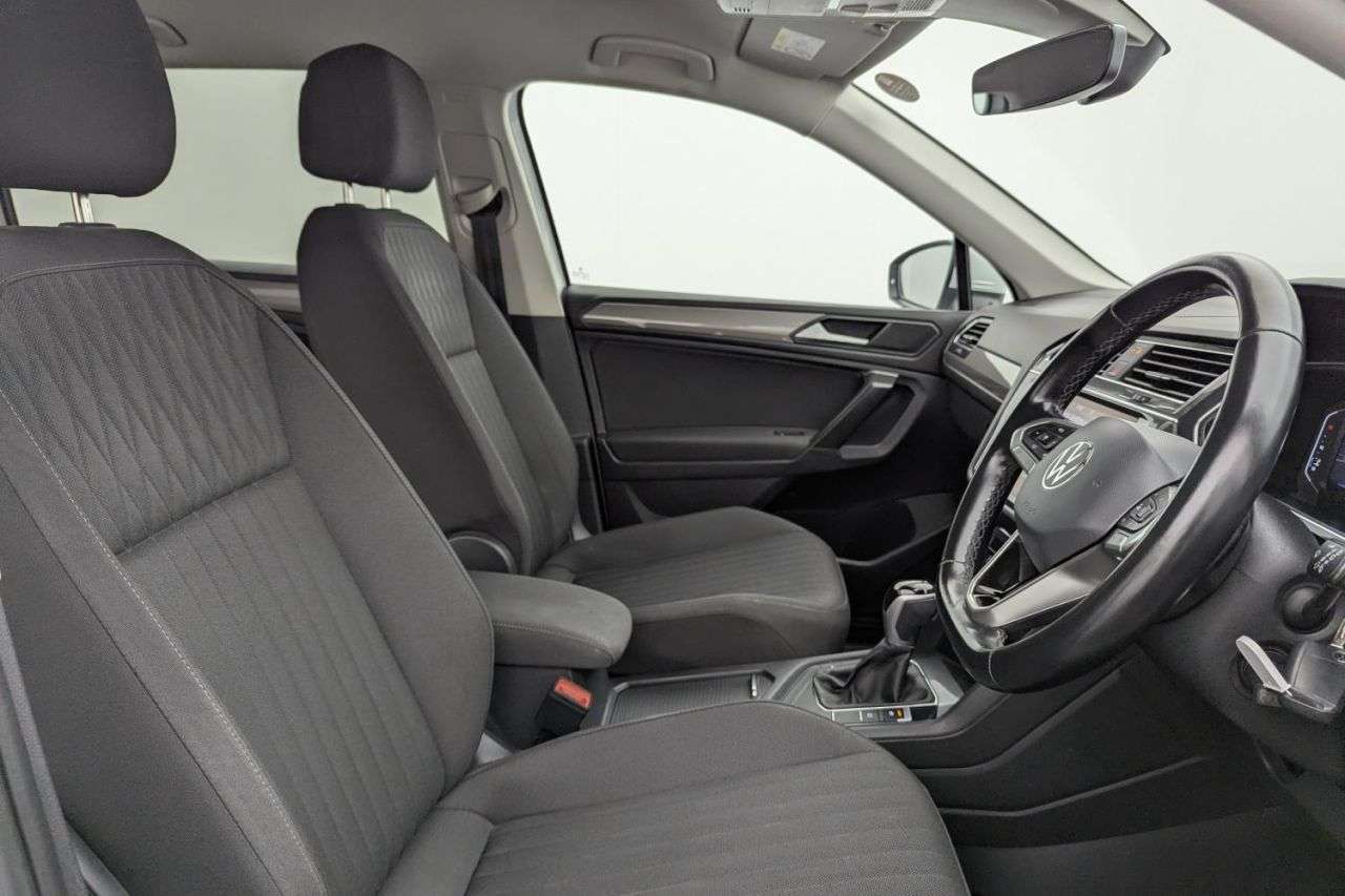 A 2023 VOLKSWAGEN TIGUAN ALLSPACE 1.5 TSI Life SUV 5dr Petrol DSG Euro 6 (s/s) (150 ps) Award Winning 5 Star A 2023 VOLKSWAGEN TIGUAN ALLSPACE 1.5 TSI Life SUV 5dr Petrol DSG Euro 6 (s/s) (150 ps) Award Winning 5 Star
