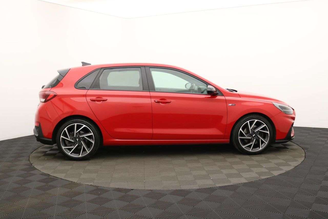 A 2022 HYUNDAI I30 1.5 T-GDi MHEV N Line Hatchback 5dr Petrol Hybrid Manual Euro 6 (s/s) (159 A 2022 HYUNDAI I30 1.5 T-GDi MHEV N Line Hatchback 5dr Petrol Hybrid Manual Euro 6 (s/s) (159