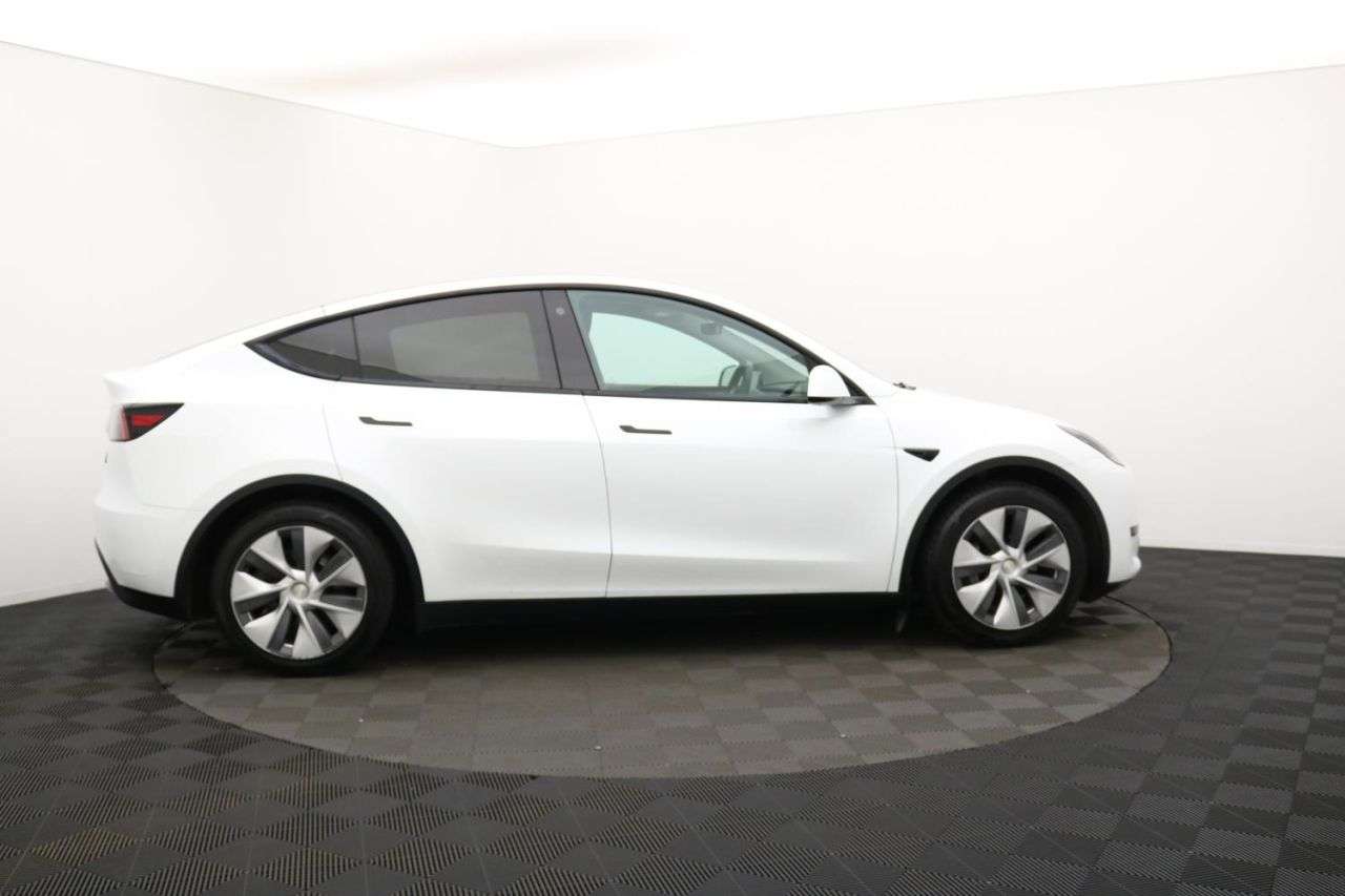 A 2023 TESLA MODEL Y SUV 5dr Electric Auto RWD (346 ps) Award Winning 5 Star Dealership A 2023 TESLA MODEL Y SUV 5dr Electric Auto RWD (346 ps) Award Winning 5 Star Dealership