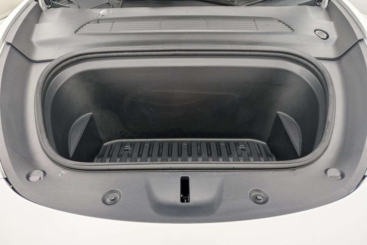 2023 TESLA MODEL Y 2023 TESLA MODEL Y