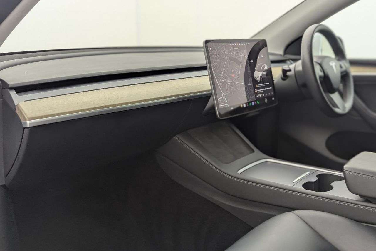 2023 TESLA MODEL Y 2023 TESLA MODEL Y