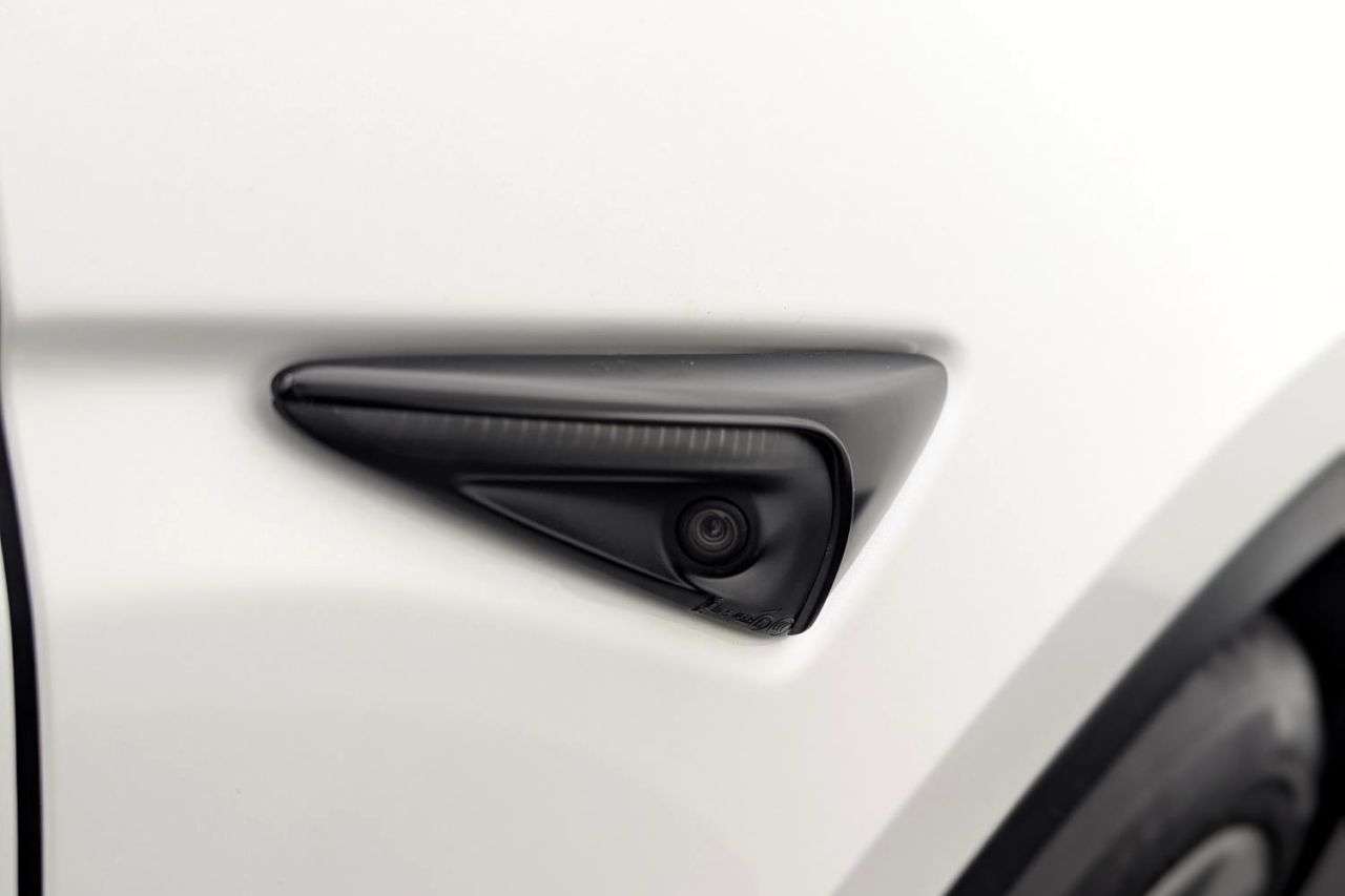 2023 TESLA MODEL Y 2023 TESLA MODEL Y