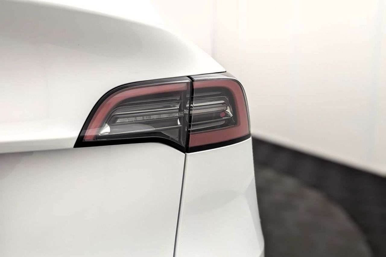 2023 TESLA MODEL Y 2023 TESLA MODEL Y