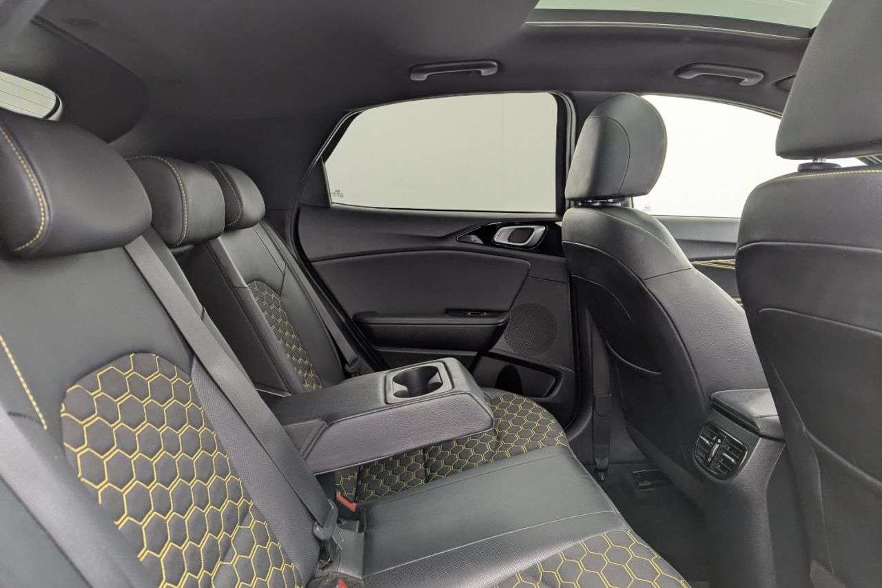 2021 KIA XCEED 2021 KIA XCEED