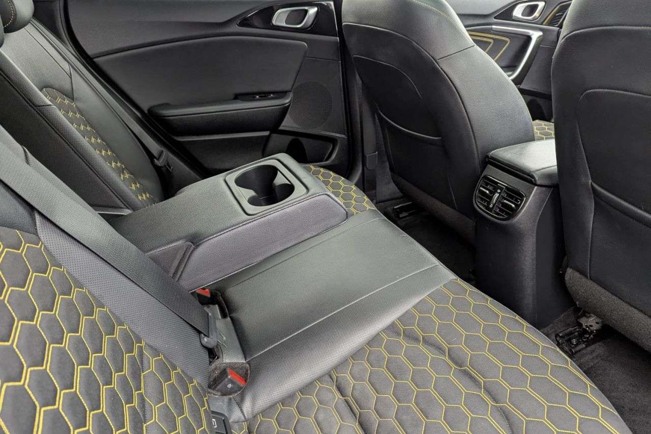 2021 KIA XCEED 2021 KIA XCEED