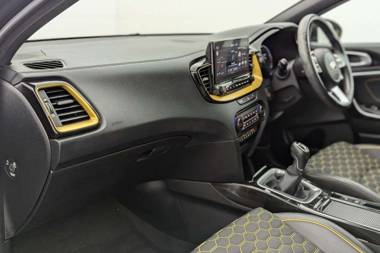 2021 KIA XCEED 2021 KIA XCEED