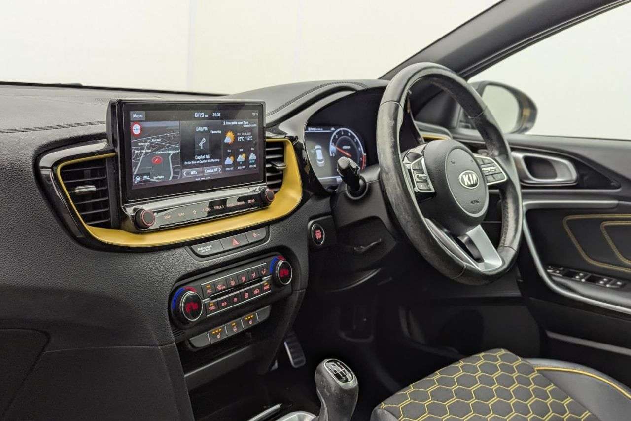 2021 KIA XCEED 2021 KIA XCEED