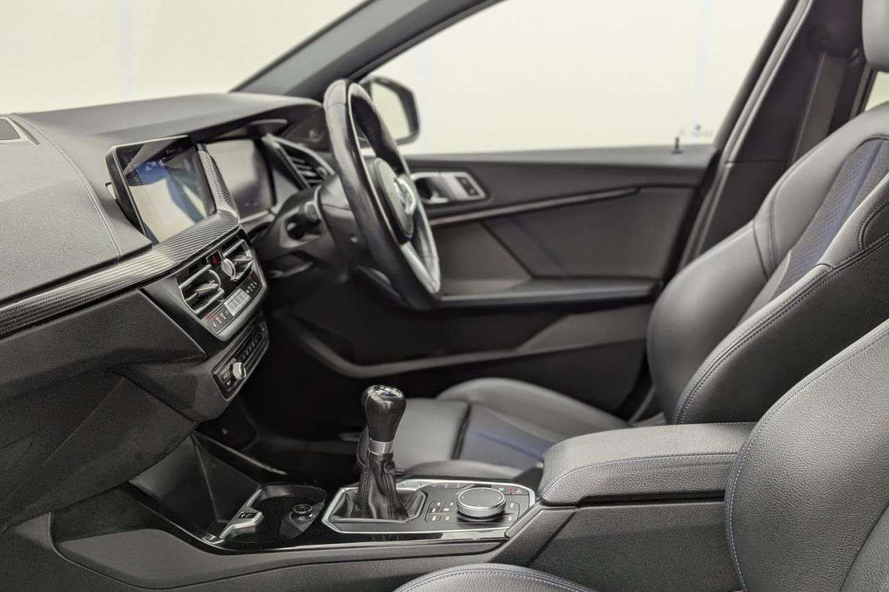 2022 BMW 1 SERIES 2022 BMW 1 SERIES