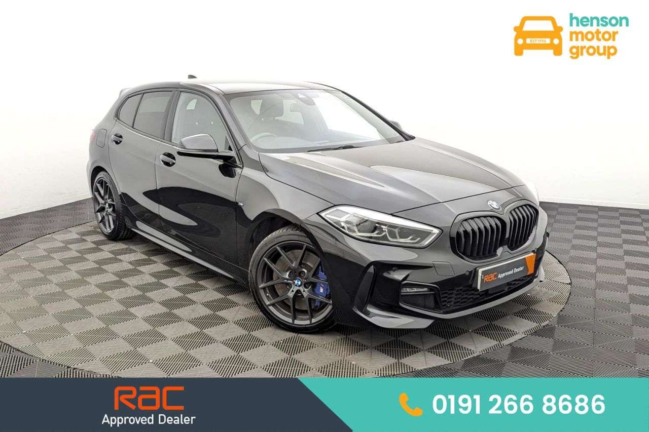 A 2022 BMW 1 SERIES 1.5 118i M Sport (LCP) Hatchback 5dr Petrol Manual Euro 6 (s/s) (136 ps) Aw A 2022 BMW 1 SERIES 1.5 118i M Sport (LCP) Hatchback 5dr Petrol Manual Euro 6 (s/s) (136 ps) Aw