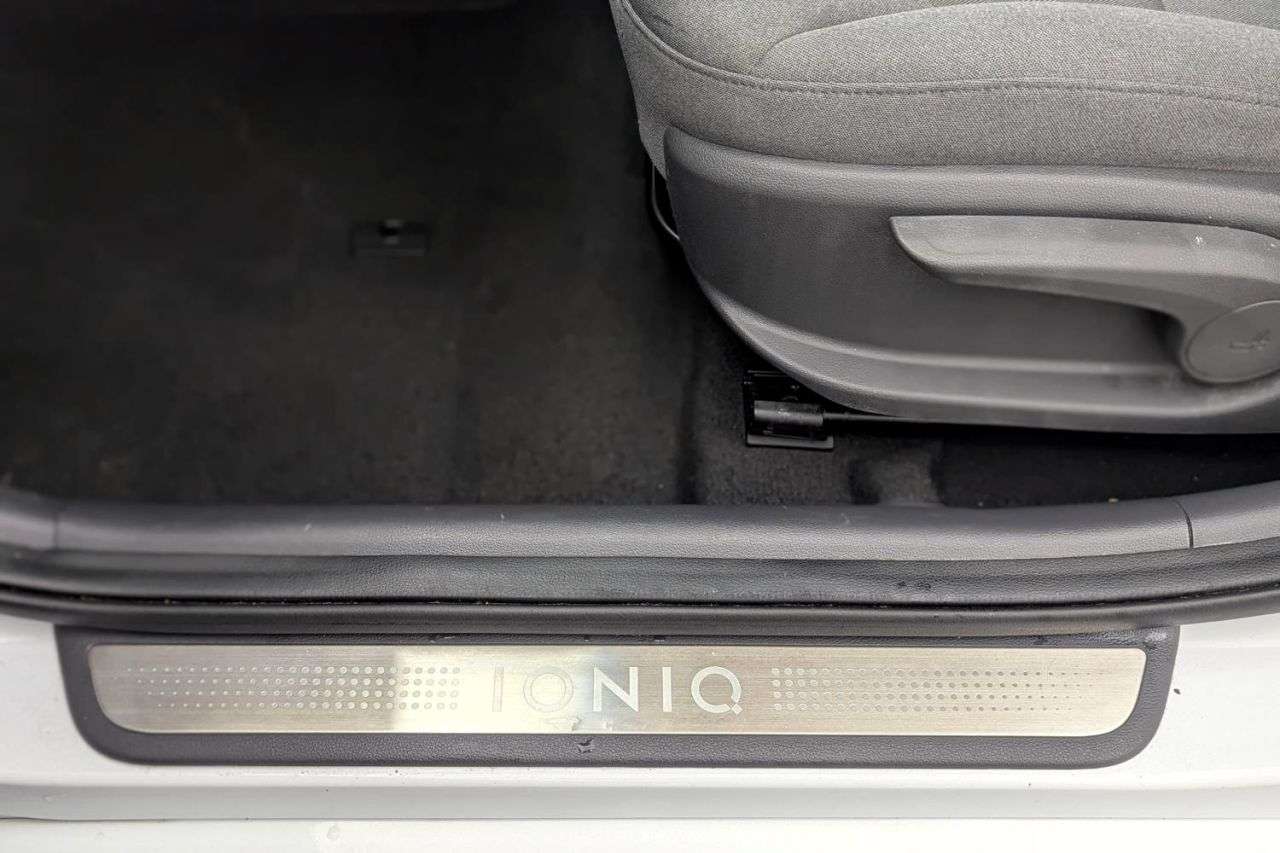 2021 HYUNDAI IONIQ 2021 HYUNDAI IONIQ