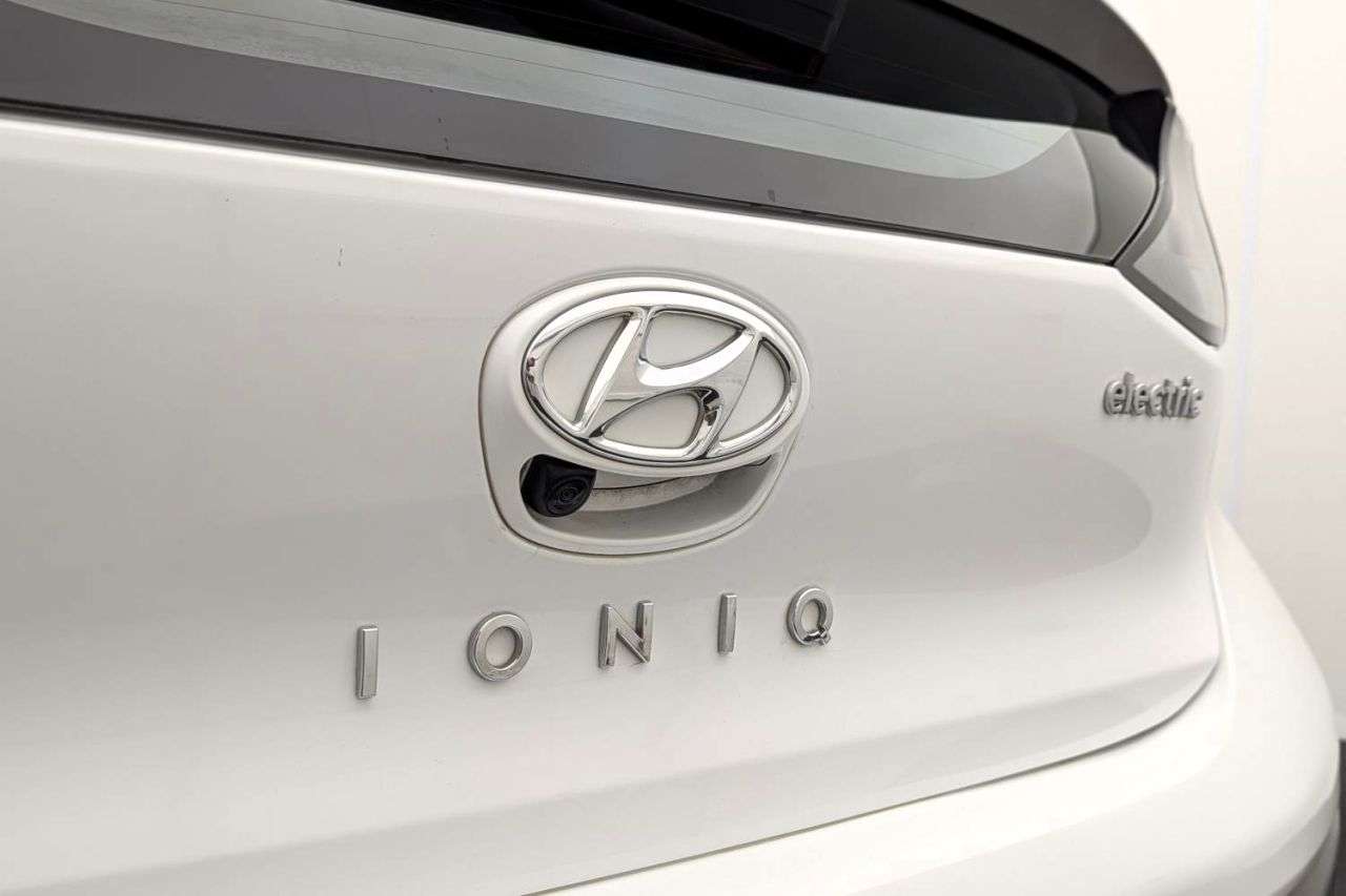 2021 HYUNDAI IONIQ 2021 HYUNDAI IONIQ