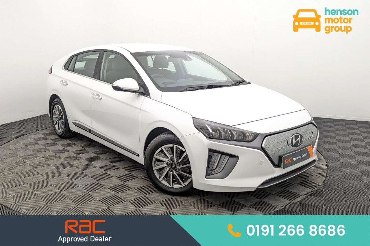 A 2021 HYUNDAI IONIQ 38.3kWh Premium Hatchback 5dr Electric Auto (136 ps) Award Winning 5 Star D A 2021 HYUNDAI IONIQ 38.3kWh Premium Hatchback 5dr Electric Auto (136 ps) Award Winning 5 Star D