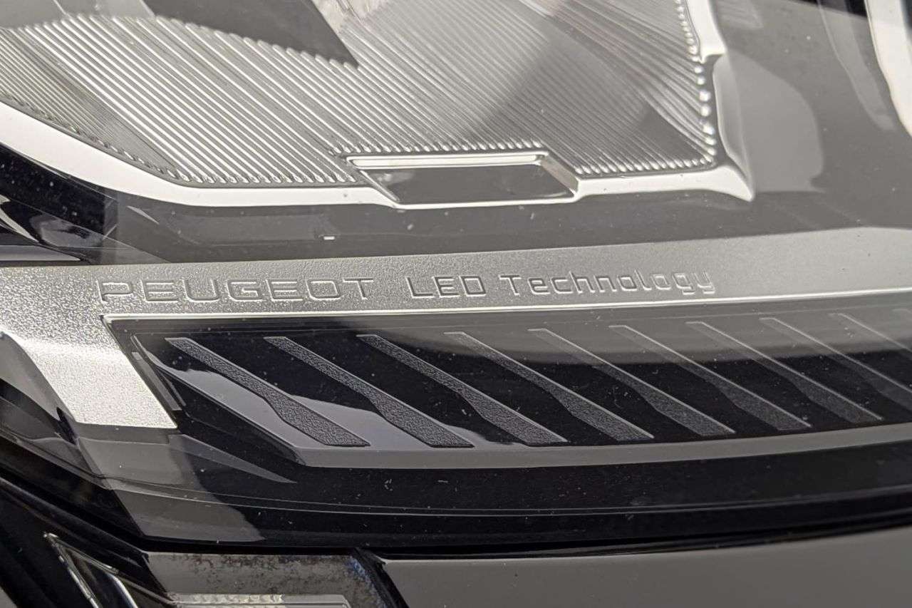2023 PEUGEOT 308 SW 2023 PEUGEOT 308 SW