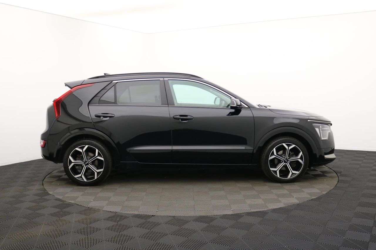 A 2023 KIA NIRO 1.6h GDi 3 SUV 5dr Petrol Hybrid DCT Euro 6 (s/s) (139 bhp) A 2023 KIA NIRO 1.6h GDi 3 SUV 5dr Petrol Hybrid DCT Euro 6 (s/s) (139 bhp)