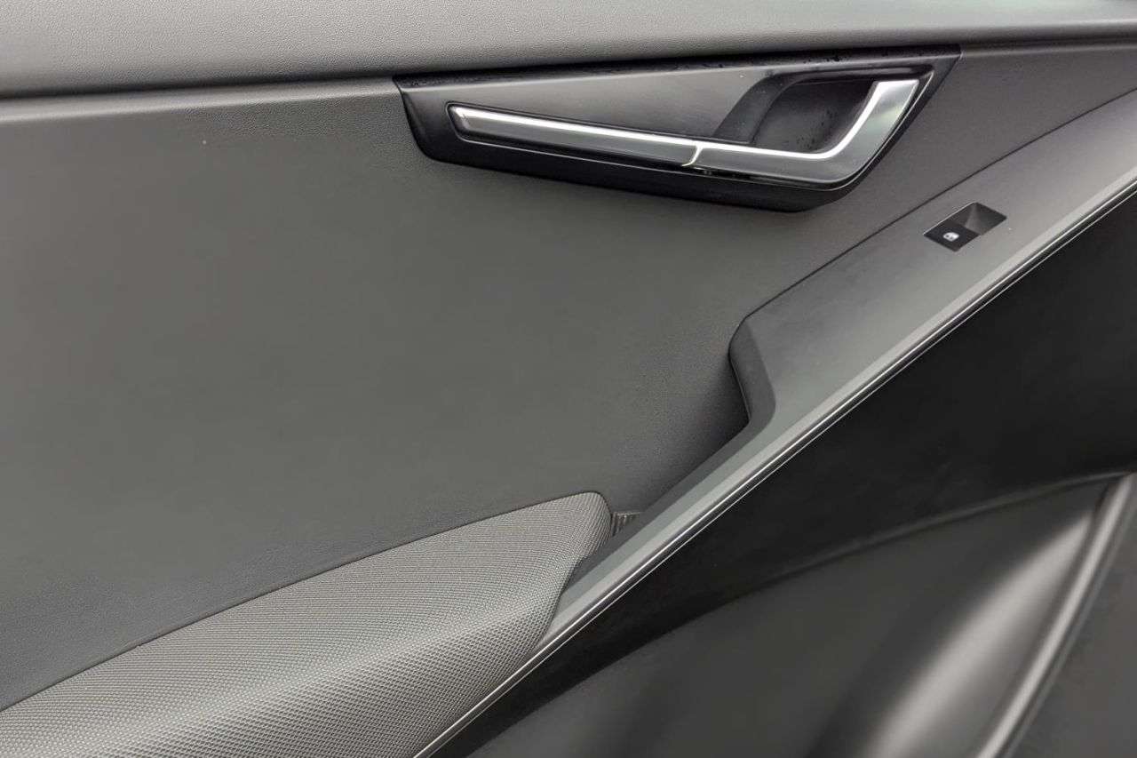 2023 KIA NIRO 2023 KIA NIRO