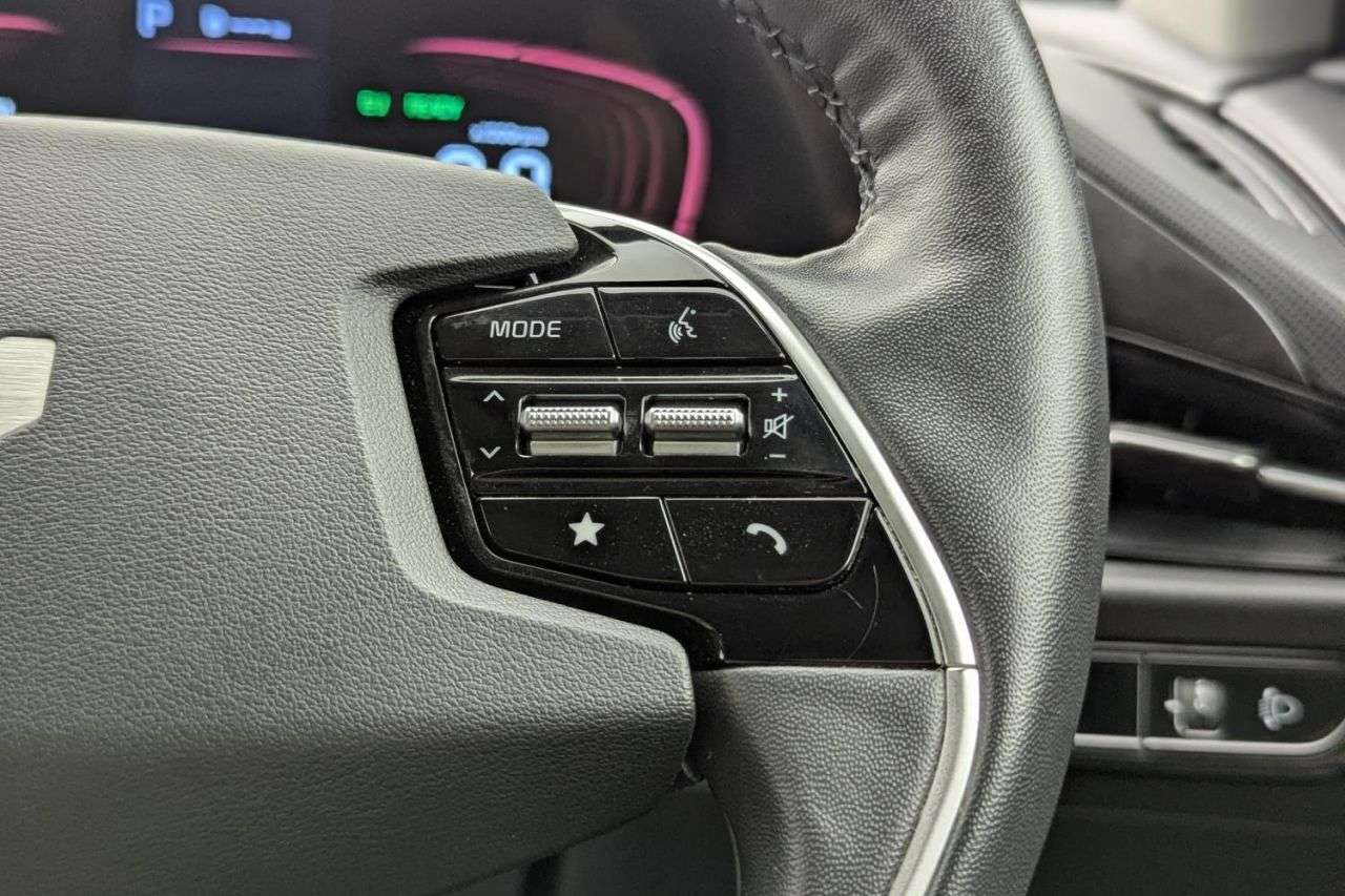 2023 KIA NIRO 2023 KIA NIRO