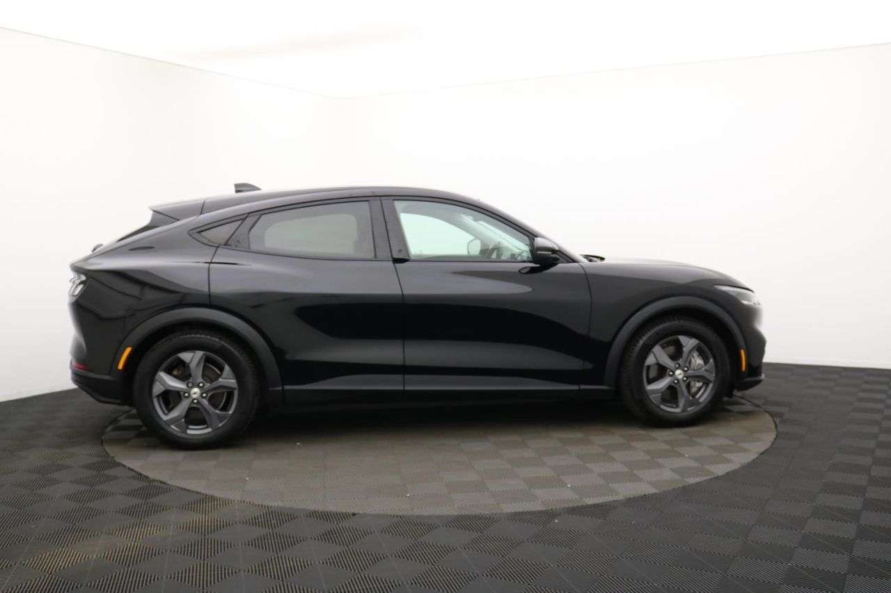 A 2021 FORD MUSTANG MACH-E Standard Range 70kWh SUV 5dr Electric Automatic (269 ps) Award Winning 5 St A 2021 FORD MUSTANG MACH-E Standard Range 70kWh SUV 5dr Electric Automatic (269 ps) Award Winning 5 St