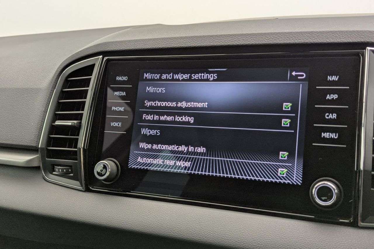 2020 SKODA KAROQ 2020 SKODA KAROQ