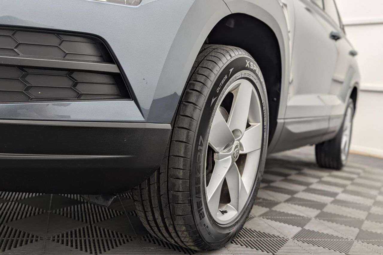 2020 SKODA KAROQ 2020 SKODA KAROQ